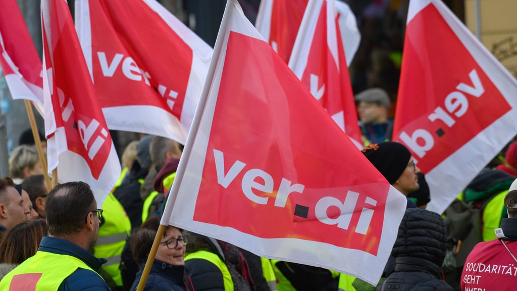 Die Gewerkschaft Verdi ruft Beschäftigte im öffentlichen Dienst der Länder sowie der Magdeburger Verkehrsbetriebe für Montag zum ganztägigen Streik auf.