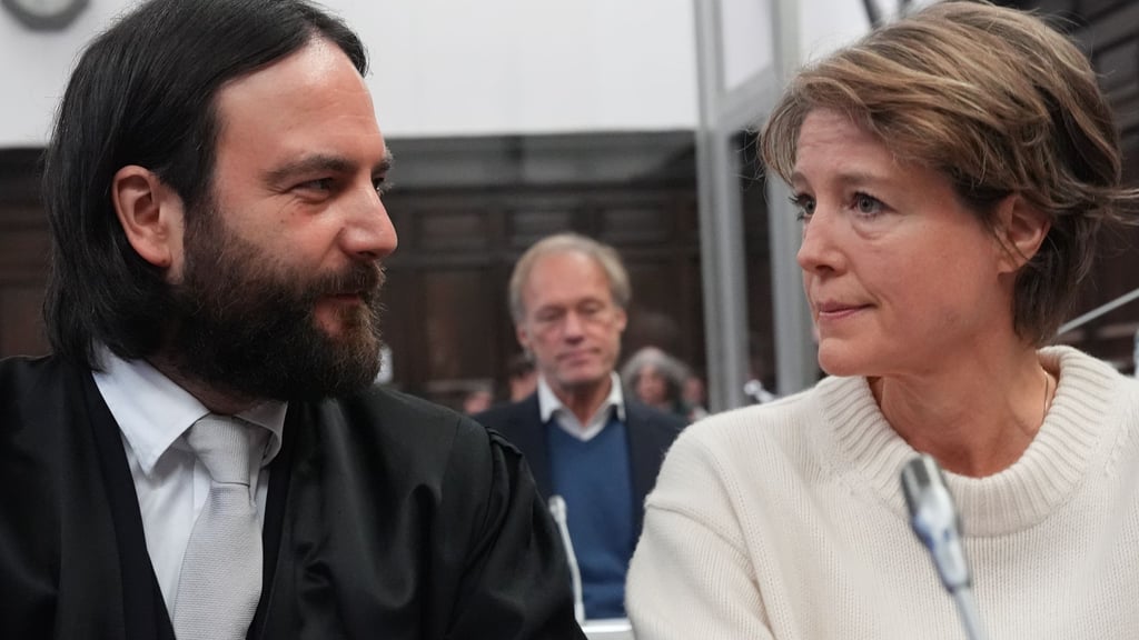 Nach einer dramatischen Szene im Gerichtssaal wurde der Prozess kurz unterbrochen.