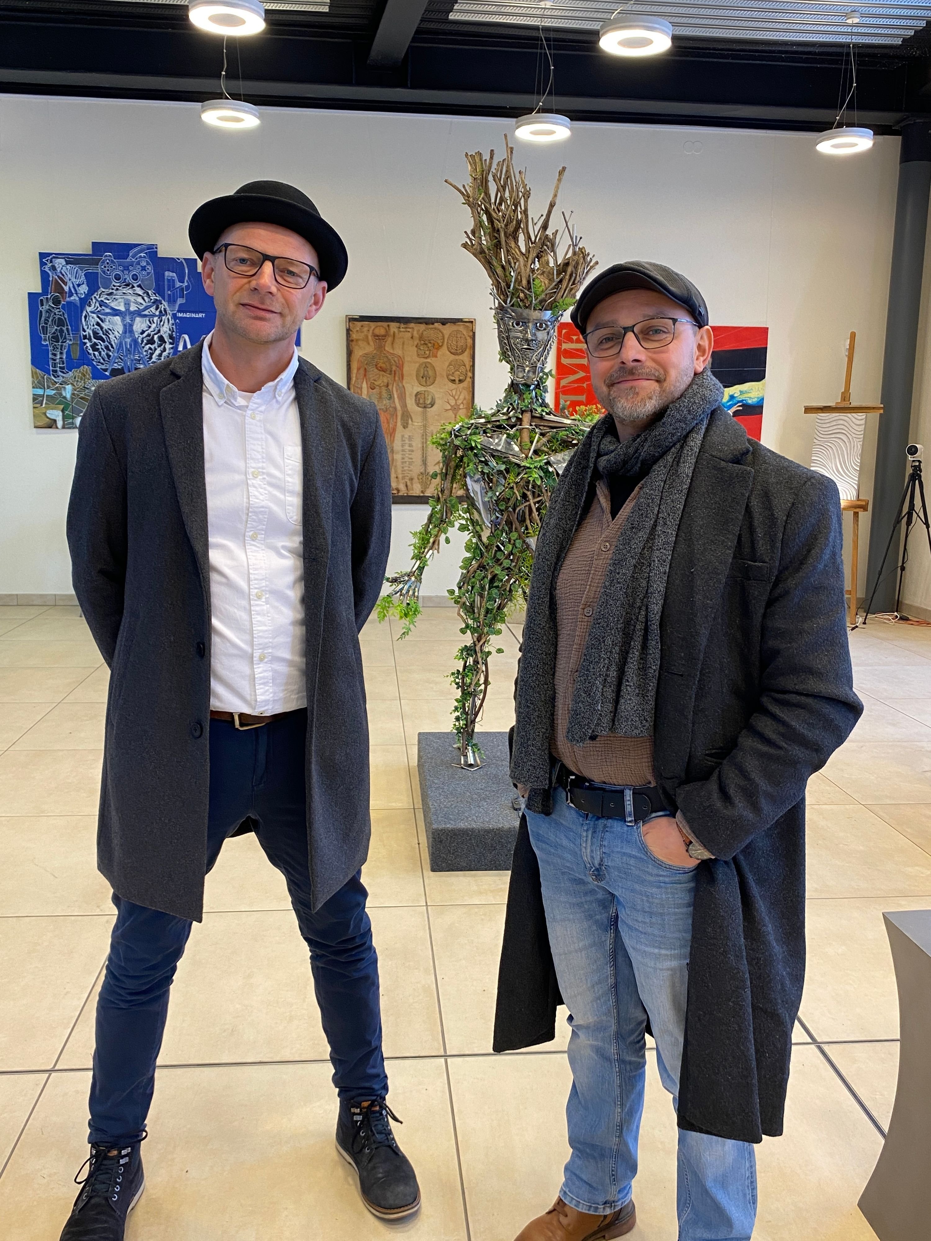 Kunst im Harz: Halberstadt: Warum ein Steinmetz aus Sargstedt auf „Abwegen“ im Hauptbahnhof ist