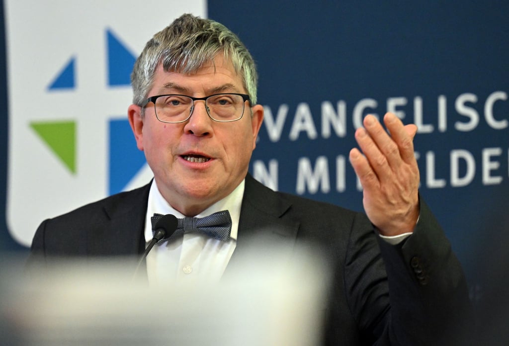 In einem Projekt der Evangelischen Kirche in Mitteldeutschland und der Ökumenischen Akademie Ostthüringen werden vor der Landtagswahl „Friedensreiter“ ausgebildet. (Archivbild)