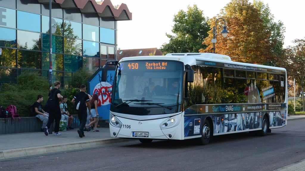 Im Zerbster Raum nutzen hunderte Schüler den Bus, um zur Schule zu kommen. Ab 1. Februar treten nun Fahrplanänderungen in Kraft.