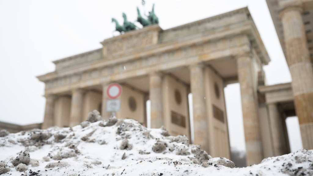 Rund 17 Tage lag die Hauptstadt unter einer geschlossenen Schneedecke.