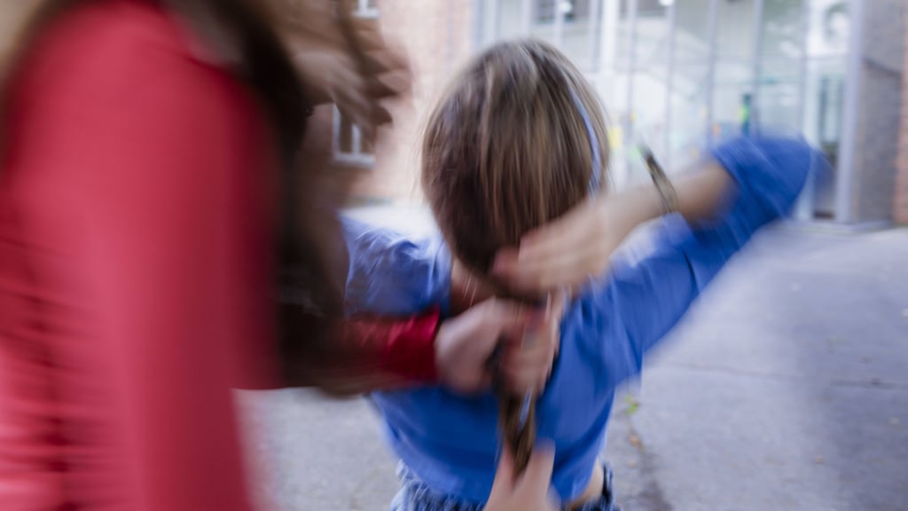 Mobbing in der Schule ist einer von vielen Auslösern für Schulverweigerung.