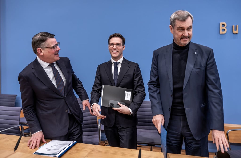 Sie nennen sich „Drei-Löwen-Allianz“: Boris Rhein, Manuel Hagel und Markus Söder.