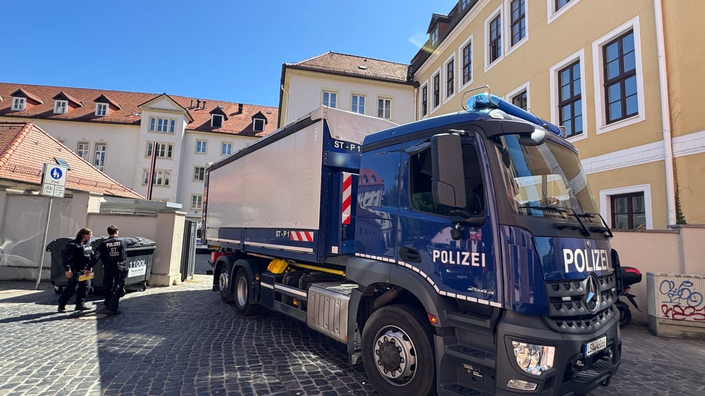 Die Razzia am 1. Juli 2025 im Landtag von Sachsen-Anhalt sorgt weiter für viel Wirbel. 