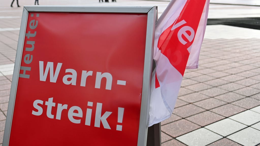Verdi ruft zum Warnstreik auf. 