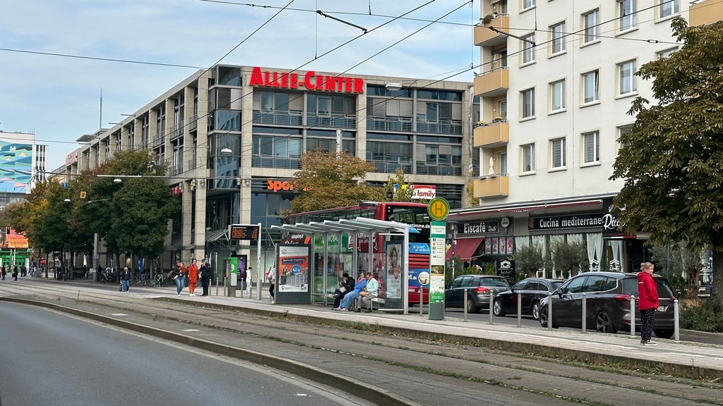 Blick auf den Breiten Weg in Magdeburg. Die Innenstadt soll durch das Märktekonzept gefördert werden.