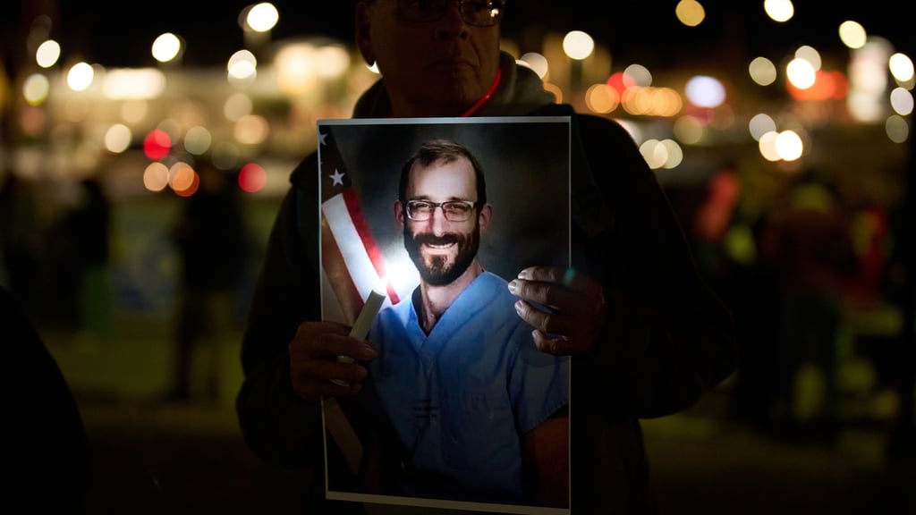 Alex Pretti wurde durch Schüsse von Bundesbeamten getötet. (Archivbild)