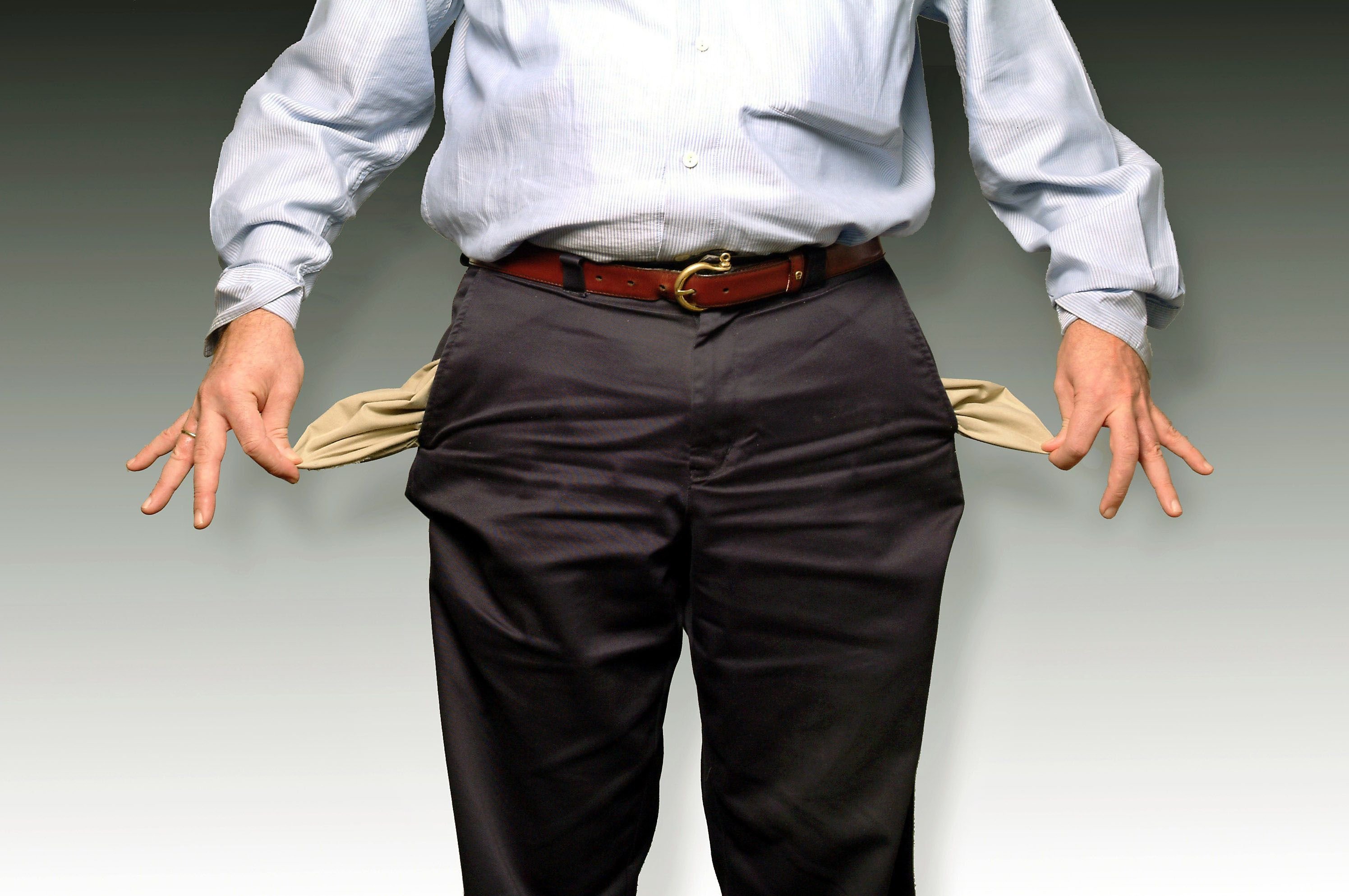 Jeder Zehnte betroffen: Wenn das Geld knapp wird: Bei diesen Anzeichen droht das Abrutschen in die Schulden