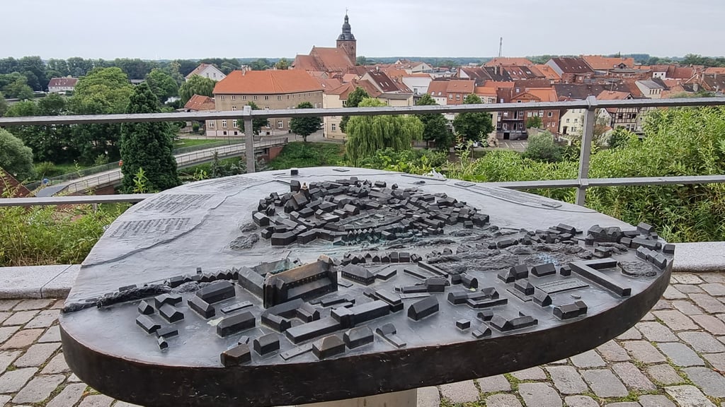 Die über tausendjährige Stadt Havelberg hat 2025 an Einwohnern verloren, obwohl die Zahl der Zuzüge höher liegt als die der Wegzüge.