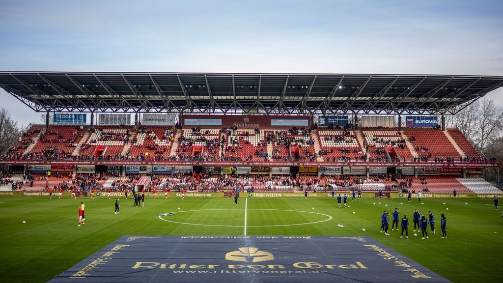 Der FC Energie Cottbus wird 60 - das feiern viele Fans (Archivbild).