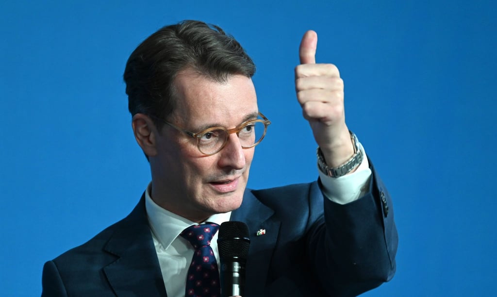 NRW-Ministerpräsident Hendrik Wüst war wie nun sein neuer sachsen-anhaltischer Amtskollege Sven Schulze verfrüht zum Ministerpräsidenten gewählt worden.