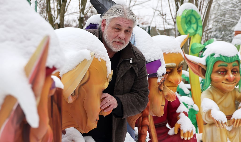 Schnee im Reich der Trolle: Tom Bernheim, Zoosprecher und Ideengeber der Magischen Lichterwelten im Bergzoo, zieht nach sieben Wochen eine erste Besucherbilanz. 