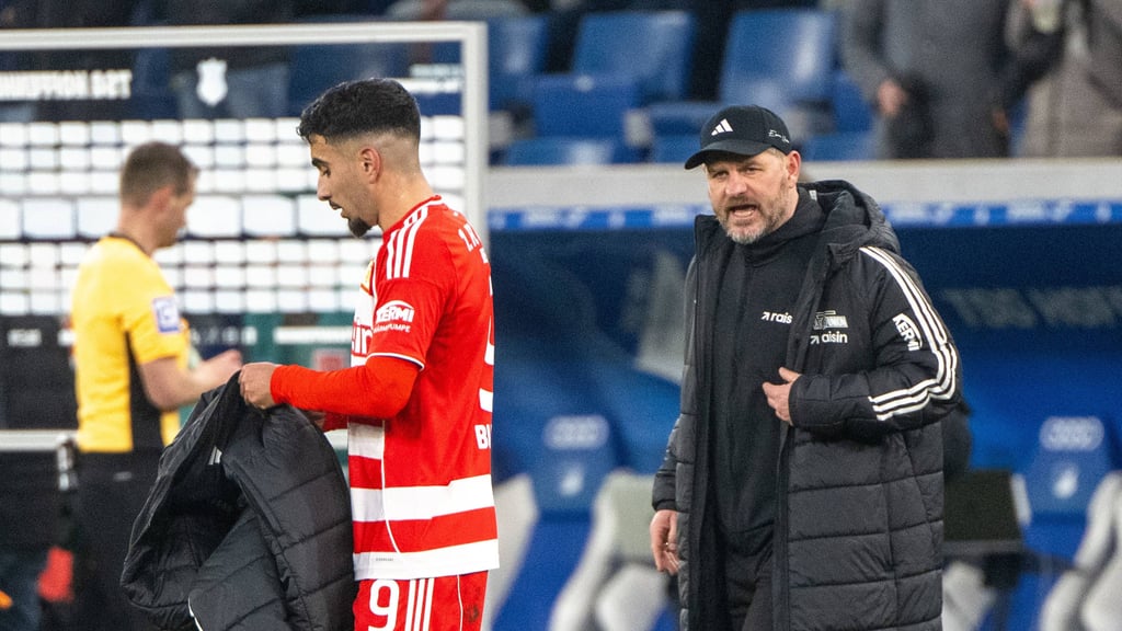 Der Ex-Magdeburger Livan Burcu bekam von Union-Coach Steffen Baumgart eine ordentliche Standpauke nach der Niederlage bei Hoffenheim.