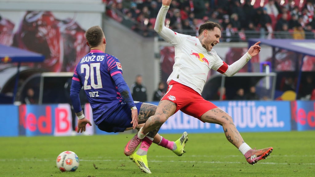 Die Strittige Szene: David Raum gegen Philipp Tietz.