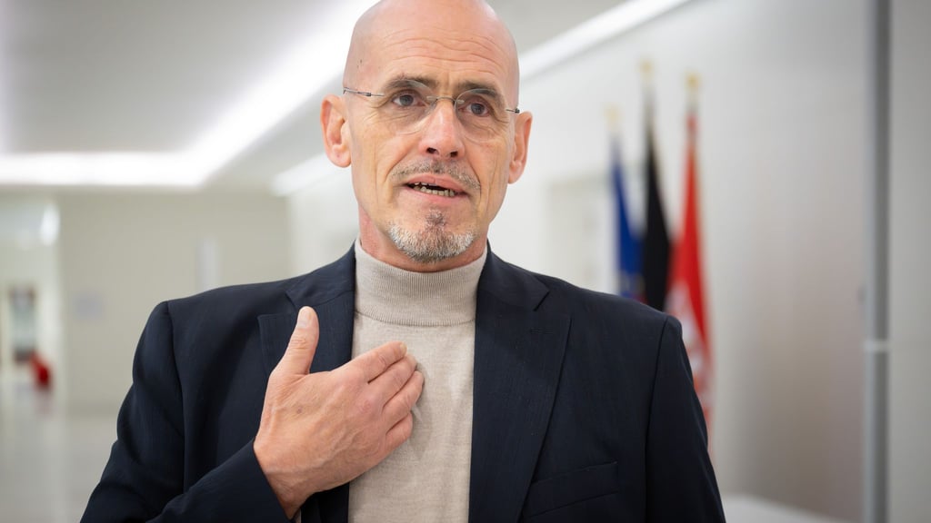 Brandenburgs BSW-Fraktionschef Niels-Olaf Lüders kritisiert, dass kein Vertreter der Opposition in der Kontrollkommission des Landtags für den Verfassungsschutz vertreten ist (Archivbild).