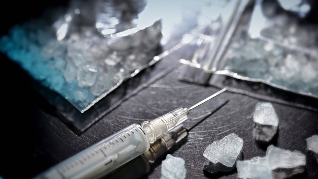 Hat ein Vater seinem Sohn Drogen gegeben? 