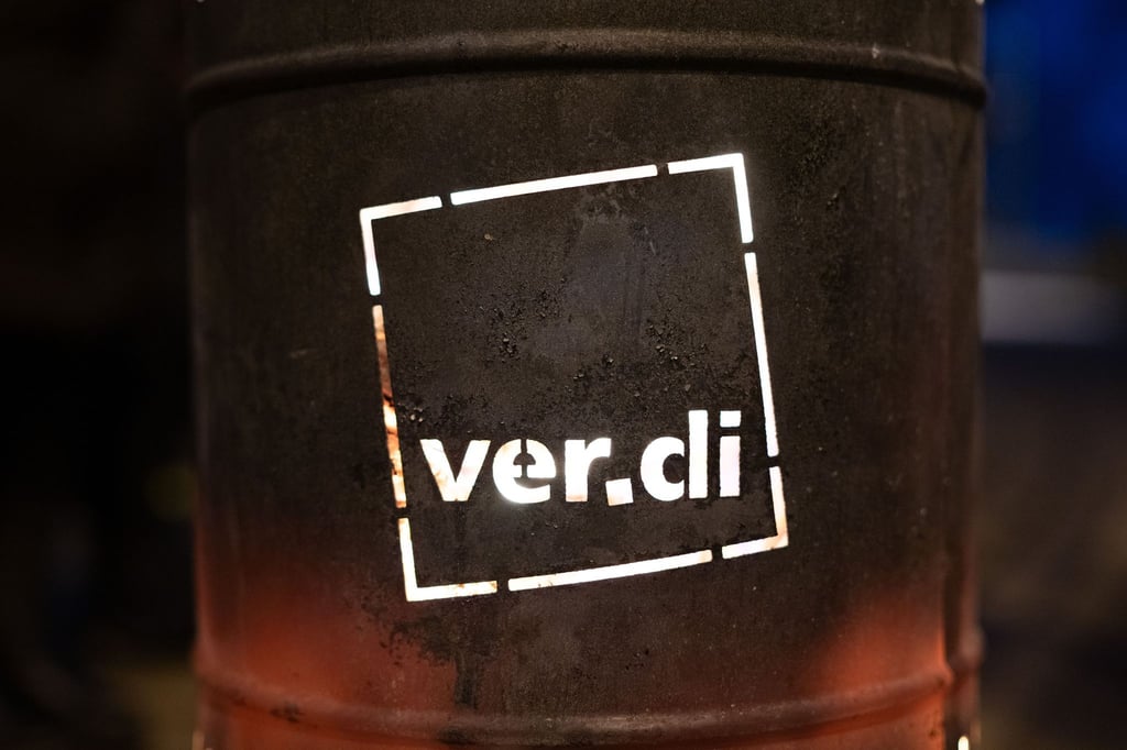 Auch in Brandenburg standen am Montag viele Busse und Straßenbahnen still.