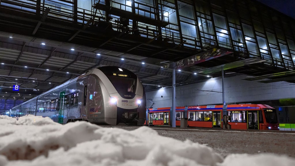 Zwischen Chemnitz und Leipzig verkehrt der erste Akkuzug im regulären Betrieb in Sachsen.