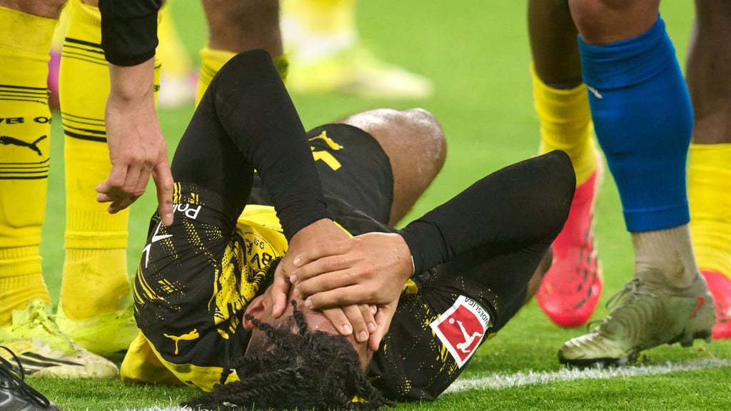Dortmunds Mané dürfte nach seiner Verletzung gegen Heidenheim einige Zeit ausfallen.