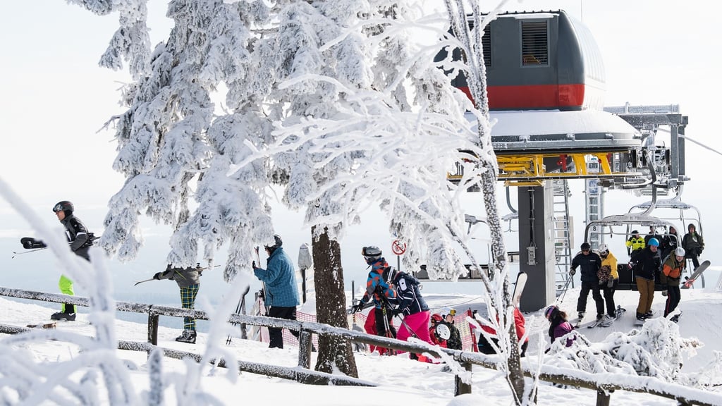 Nadelöhr mit Sturzrisiko: Am Ausstieg vom Sessellift kann es eng zugehen.