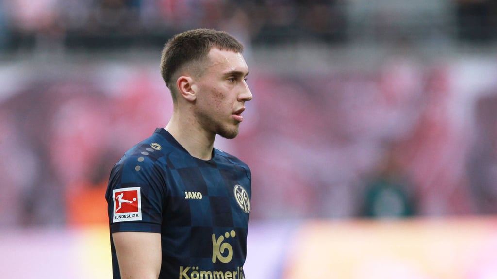 Brajan Gruda hier im Trikot des FSV Mainz 05 gegen RB Leipzig.