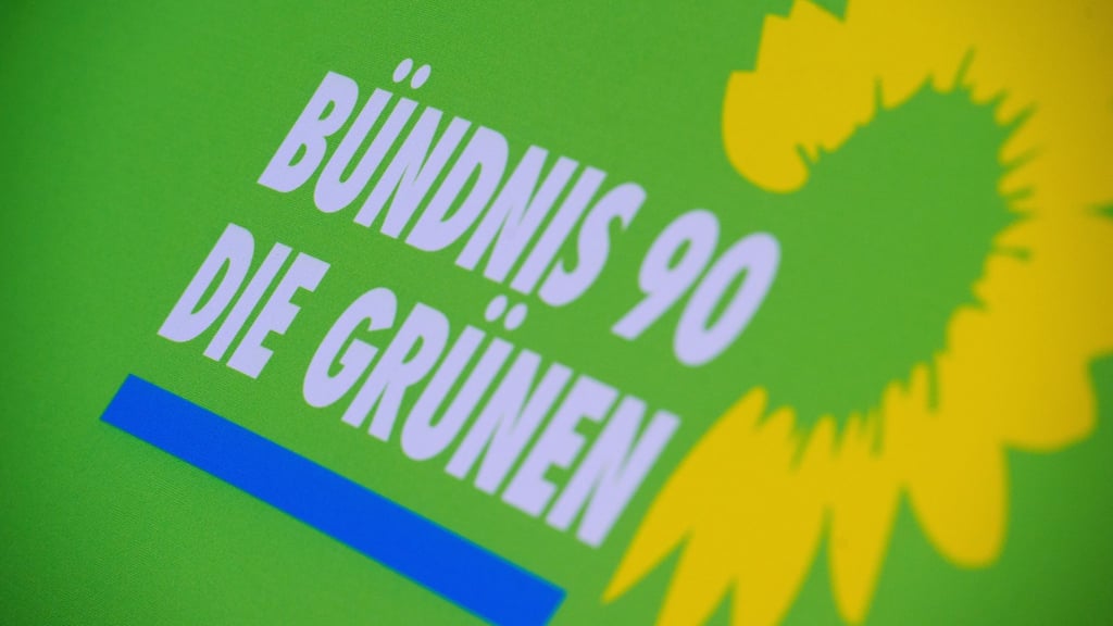 Kohleausstieg bis 2030, mehr Personal an Schulen, Azubiticket: Mit klaren Forderungen mischen sich die Grünen in Brandenburg in die Koalitionsdebatte ein.