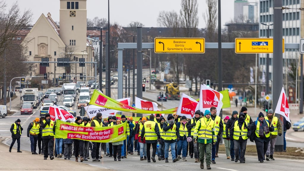 Die Gewerkschaft Verdi hatte zum Warnstreik aufgerufen.