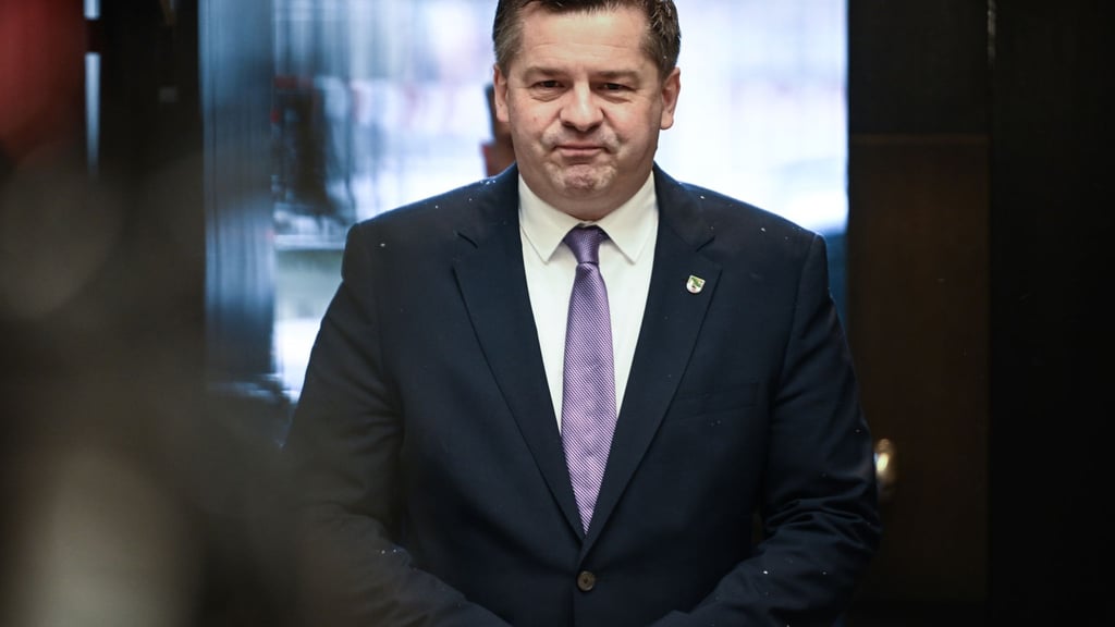 Auch Sven Schulzes Frau arbeitet in Teilzeit. „Sonst würde das Team nicht funktionieren“, sagt Sachsen-Anhalts Ministerpräsident. (Archivbild)