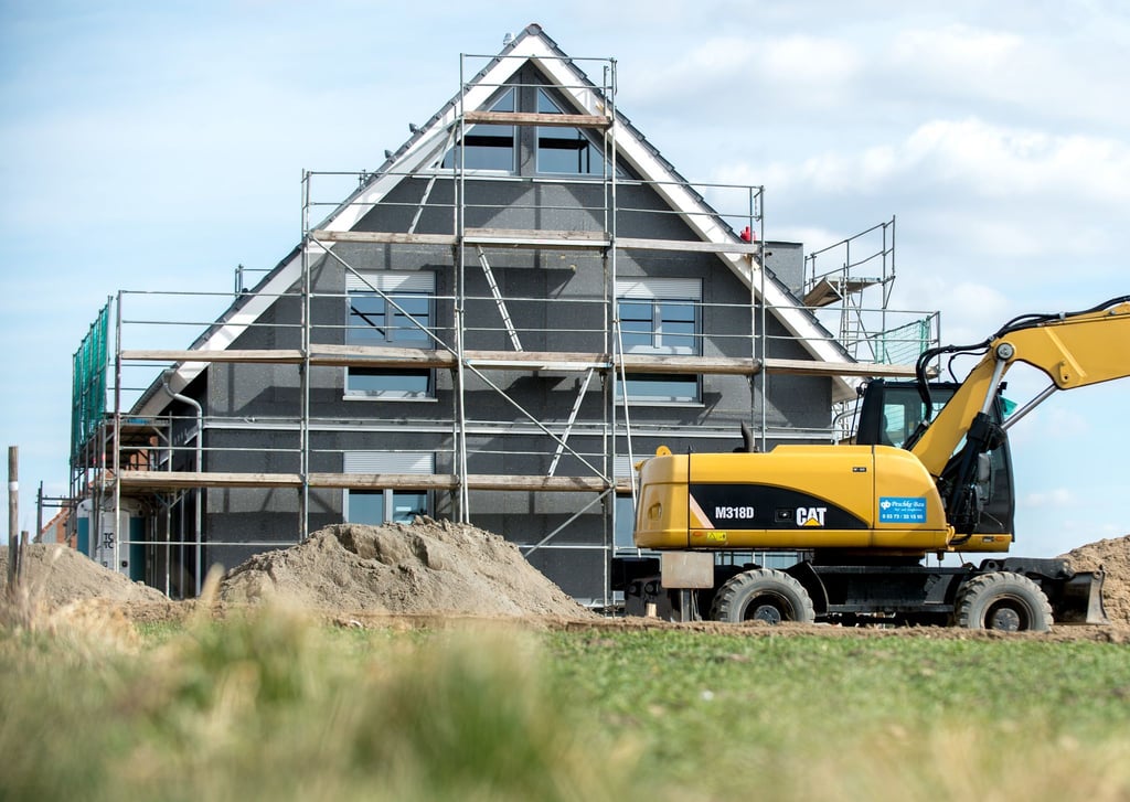 Etwa 25 Milliarden Euro wurden 2025 in Niedersachsen mit Immobilien umgesetzt. (Archivbild)