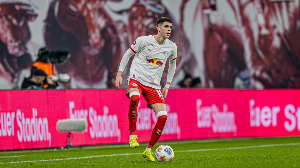 Kosta Nedeljkovic beim RB-Spiel gegen Bayer Leverkusen