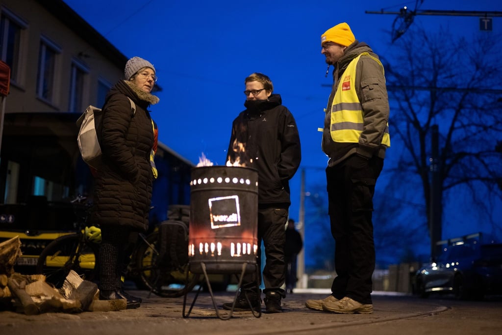 Die Gewerkschaft Verdi hat in Sachsen zu Warnstreiks bei kommunalen Verkehrsunternehmen aufgerufen.
