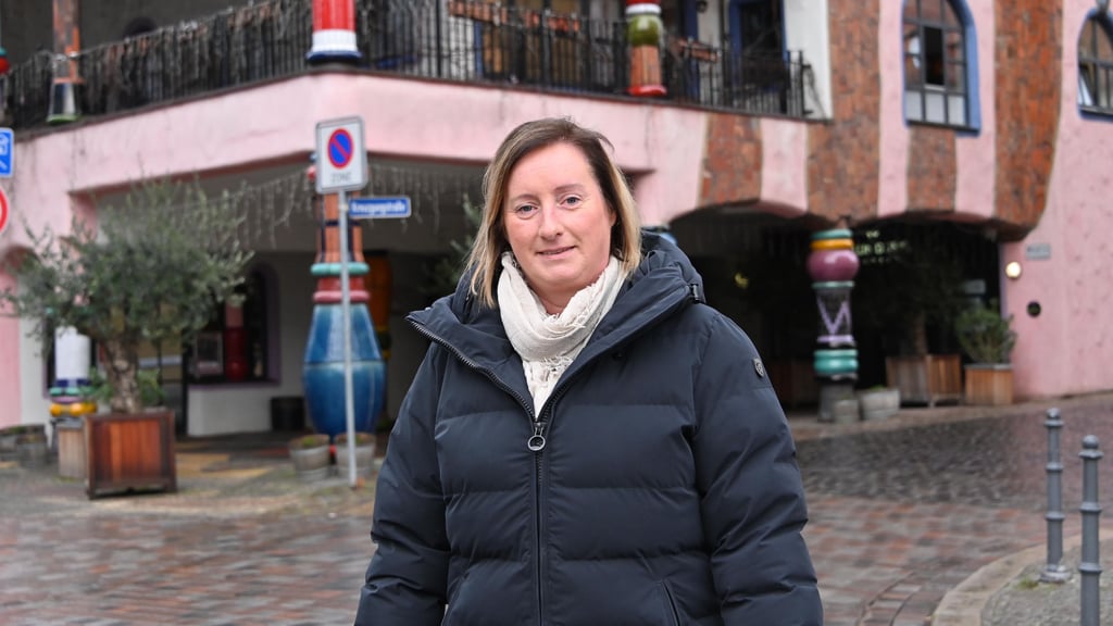 Die AfD-Bundestagabgeordnete Claudia Weiss mehrere Verwandte eines Parteikollegen eingestellt.