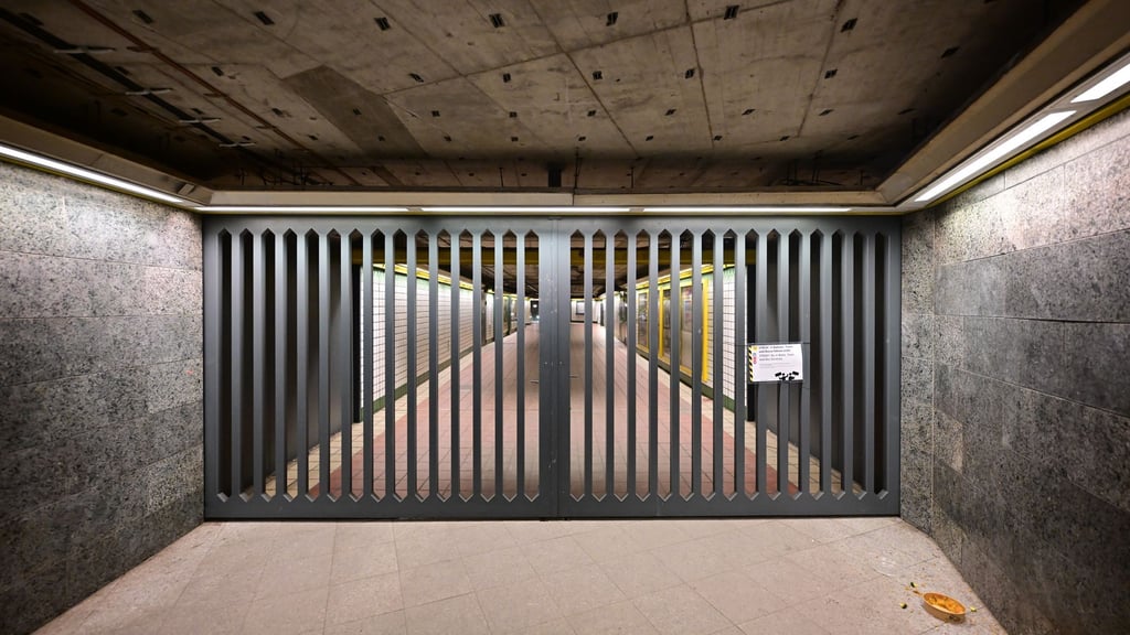 Seit 3.00 Uhr morgens ist der Nahverkehr in Berlin nahezu vollständig eingestellt.