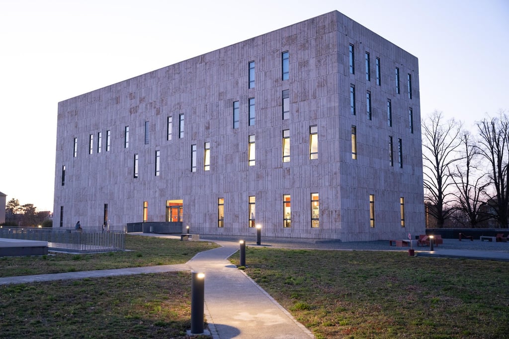 Die Sächsische Landesbibliothek - Staats- und Universitätsbibliothek zeigt eine Sonderausstellung zum 200. Todestag des Komponisten Carl Maria von Weber (Archivbild).
