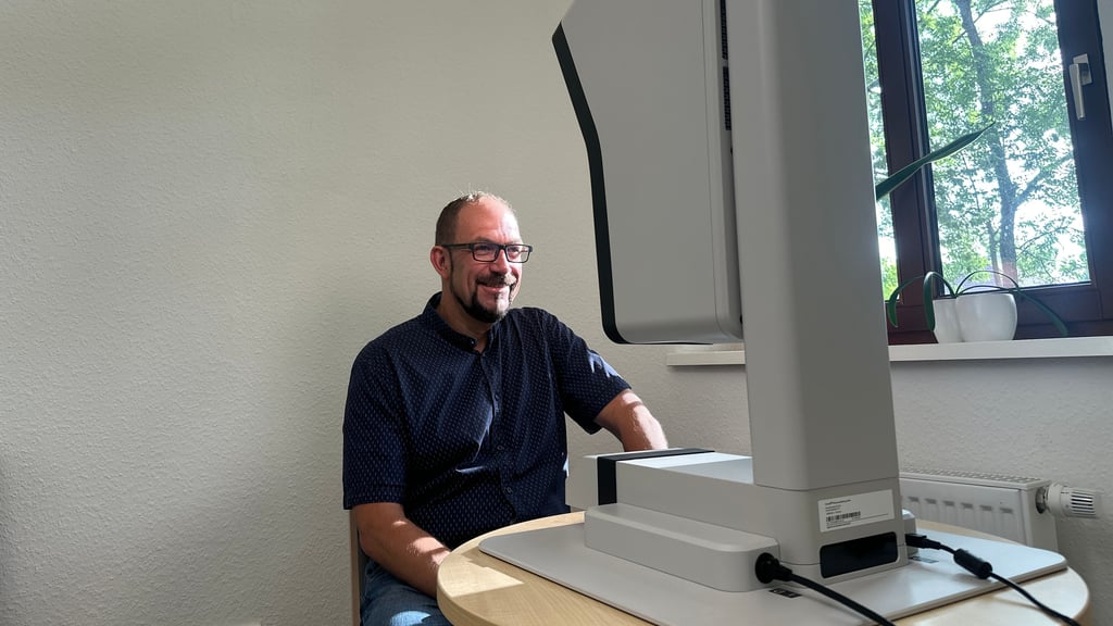 Seit vergangenen Sommer ermöglicht ein Fotoautomat der Bundesdruckerei Passbilder direkt im Rathaus zu knipsen.