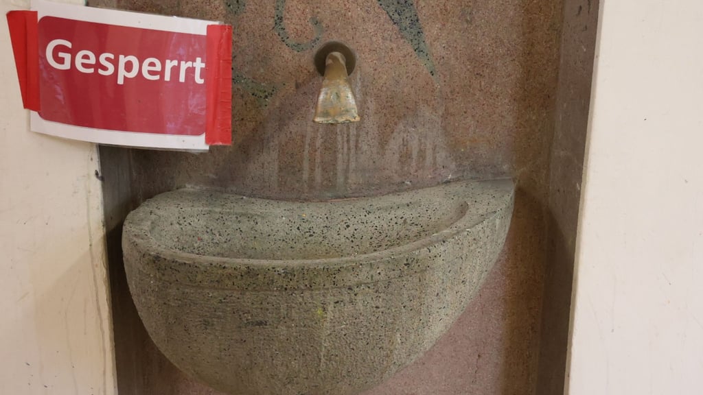 Der Hausmeister entdeckte den Schaden und verhinderte Schlimmeres.