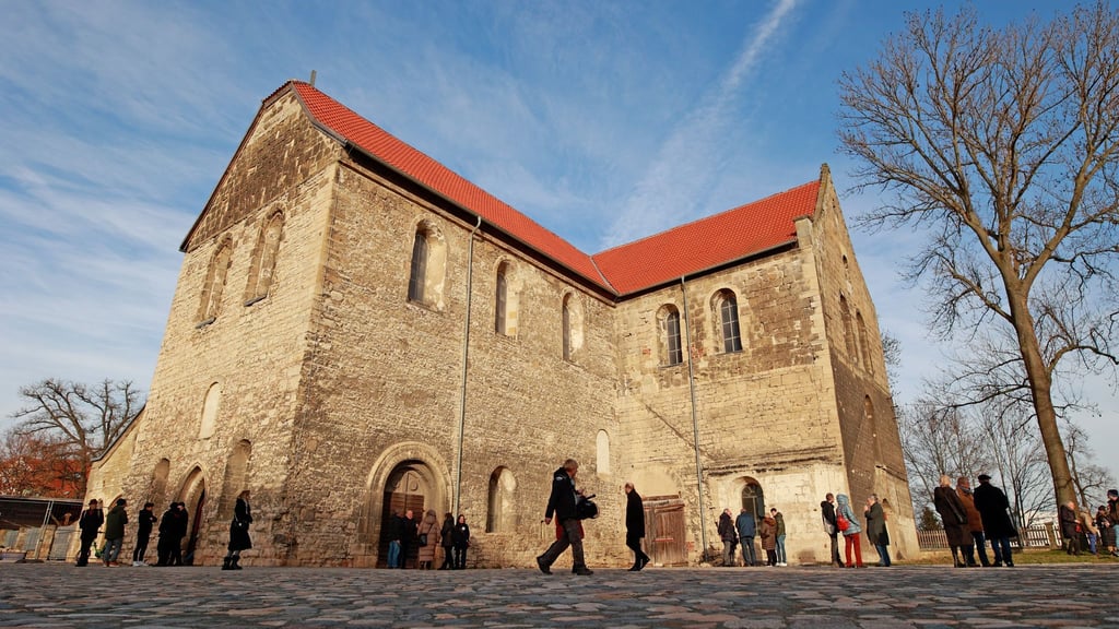 Die Burchardi-Kirche in Halberstadt ist eines der 50 Denkmale, die 2025 mit Mitteln der Deutschen Stiftung Denkmalschutz gefördert wurden. (Archivbild)