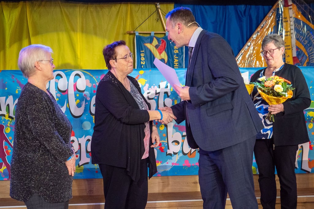 Für ihr Engagement in Nedlitz wurden auch Monika Lange und Anke Kurth ausgezeichnet.