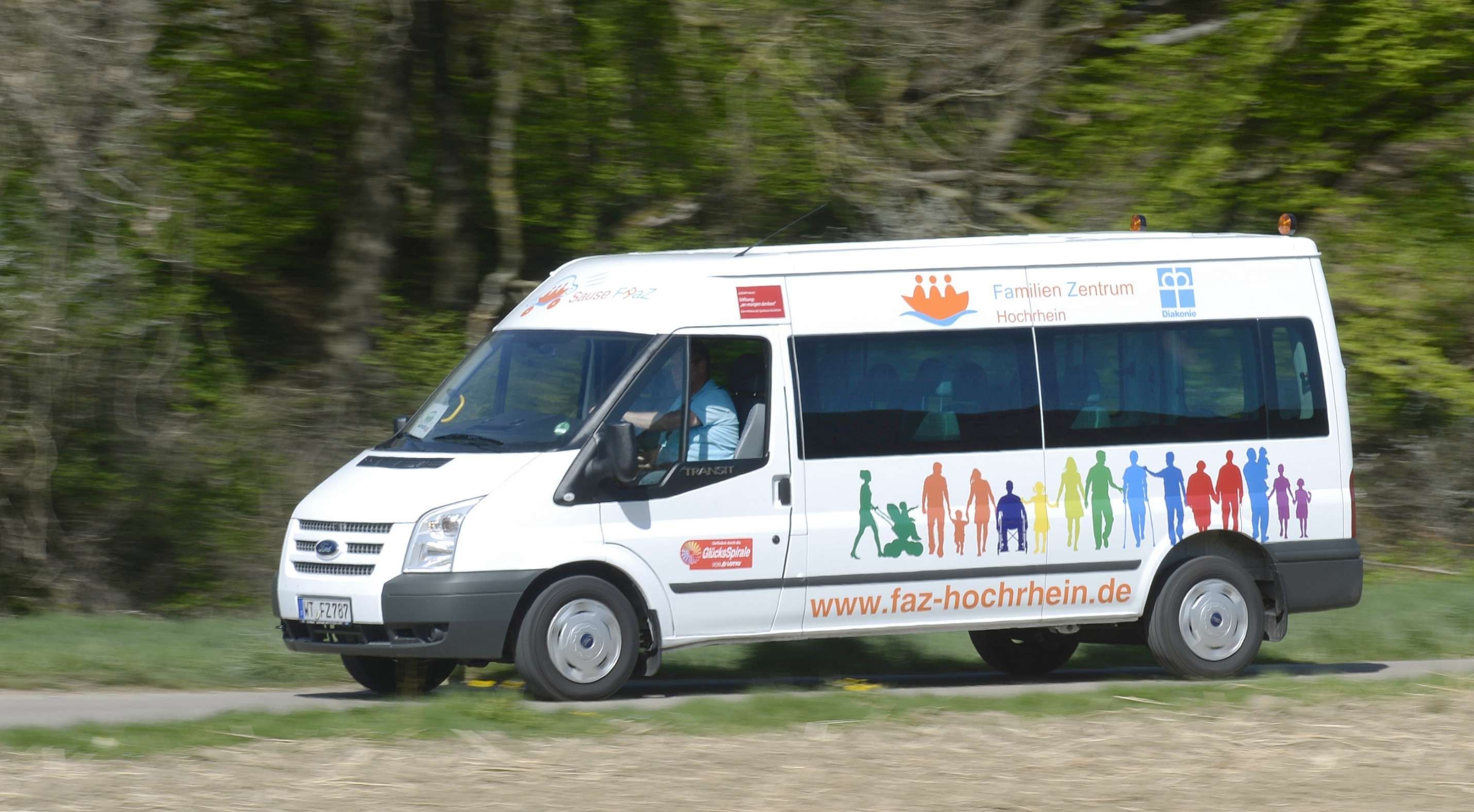 Mobil im ländlichen Raum: Bürgerbus für Genthin? Mit Ehrenamt und digitaler Technik zu mehr Mobilität