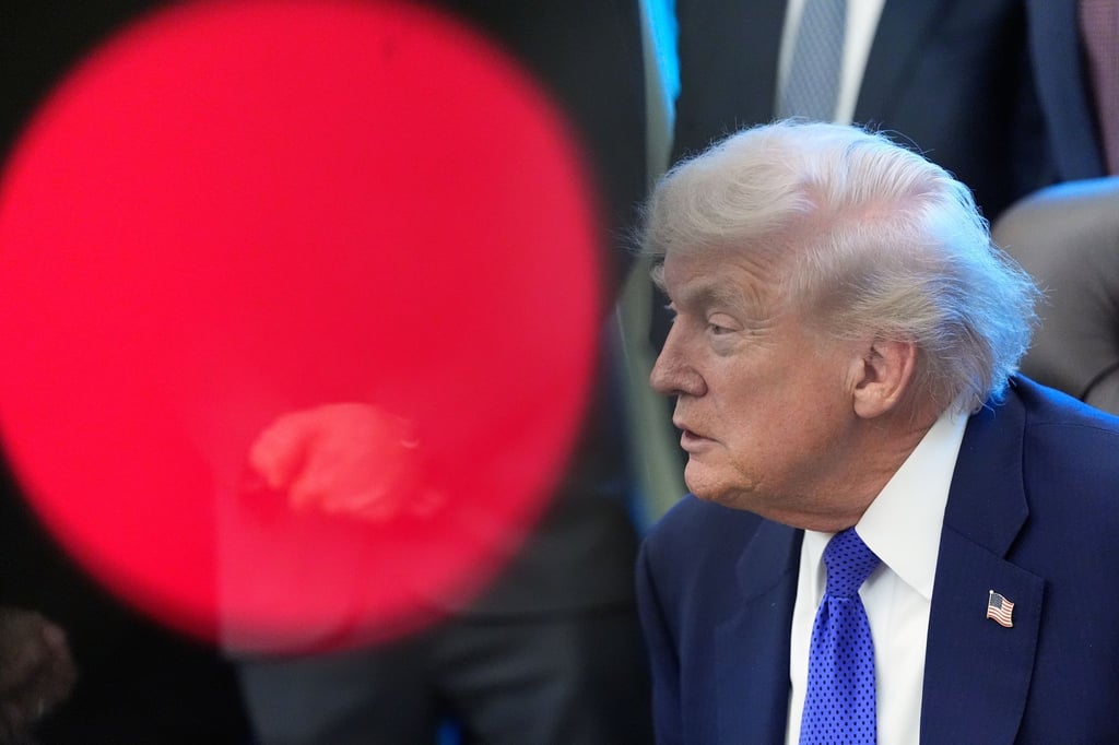 Anlass der neuen Eskalation ist ein Bericht der „New York Times“ über den Streit zwischen Regierung und Universität, den Trump als „völlig falsch“ bezeichnete.