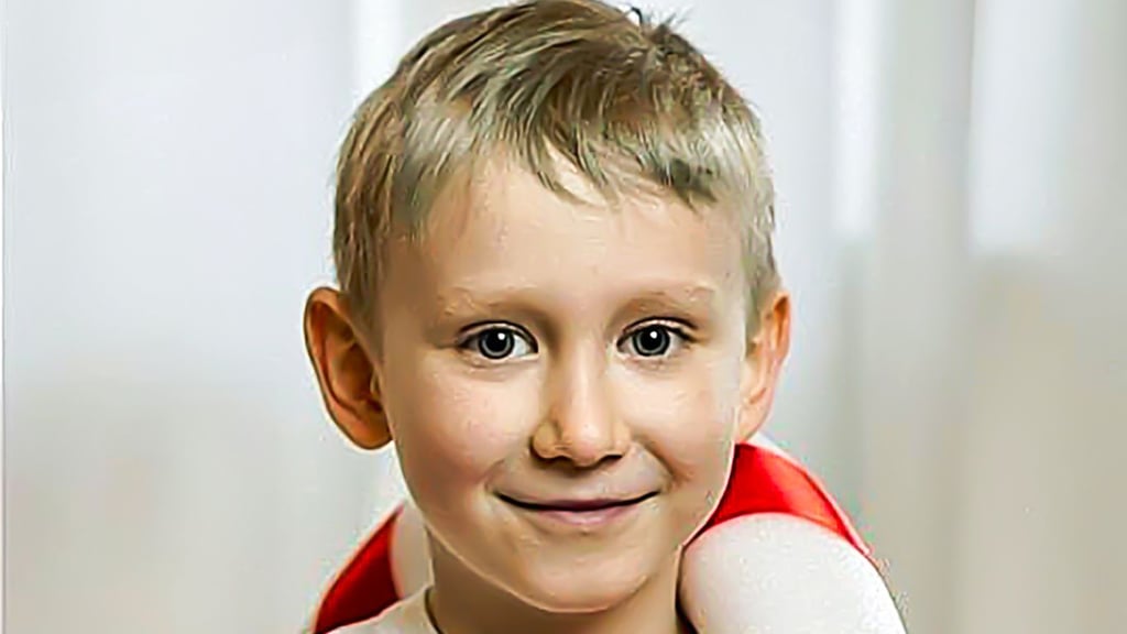 Der sechsjährige Henning aus Jessen benötigt eine Stammzellenspende.