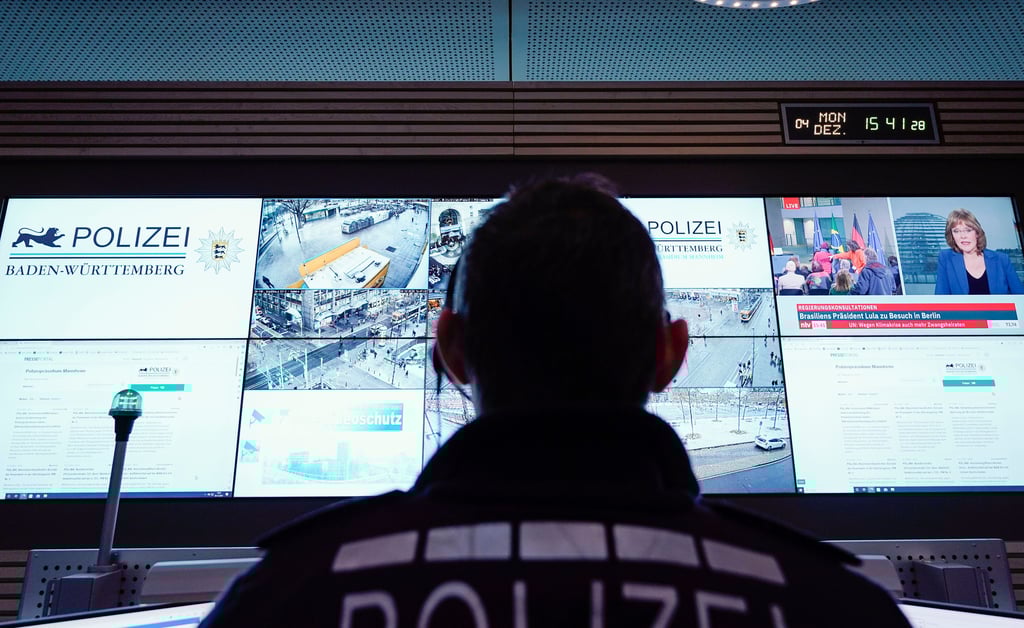 In Baden-Württemberg  soll die Analysesoftware als Brückentechnologie bis zu einer europäischen Lösung ab dem 2. Quartal 2026 genutzt werden.