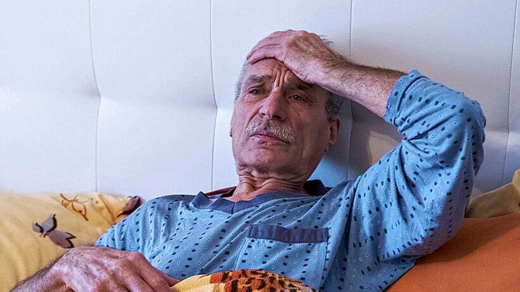 Rentner Harry Richter wurde beim Laufen von einem angeleinten großen Hund umgeworfen. Nun hat sich der Halter gemeldet.