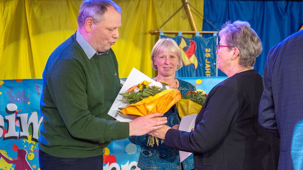Jens Klingemann und Anne Willroth wurden für ihr Engagement im Förderverein der Kirche St. Dorotheen geehrt.
