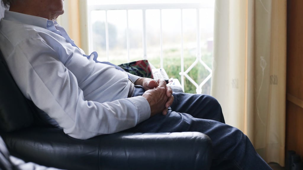 Einer Eigenbedarfskündigung kann bei unzumutbarer Härte durch den Mieter widersprochen werden - zum Beispiel bei fortgeschrittenem Alter.