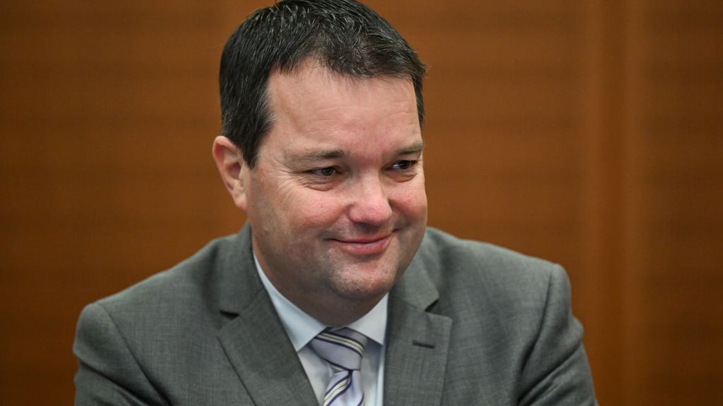 Wurde freigesprochen: Ex-DFB-Schatzmeister Stephan Osnabrügge. (Archivbild)