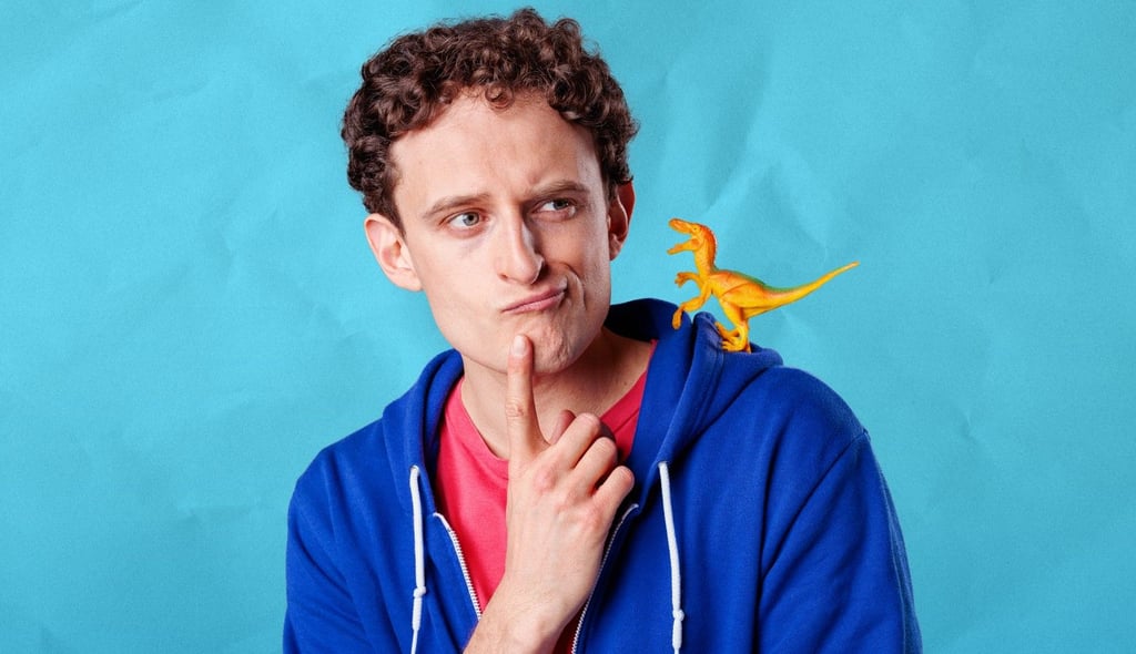 Julian Janssen macht die Wissenschaft mit seiner Live-Show "Komm, wir finden`s raus" zum Erlebnis.