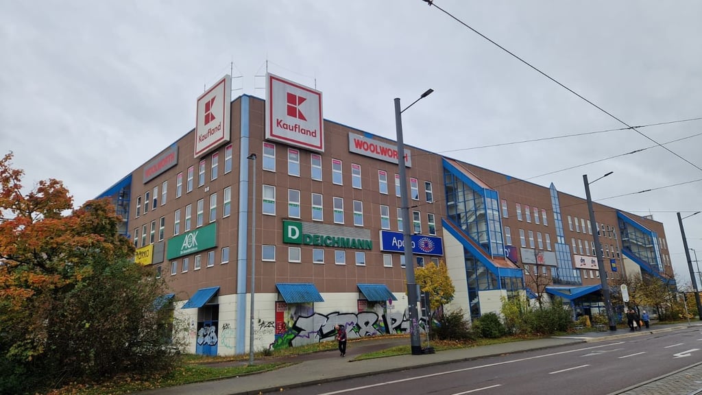Kaufland in Halle's South: Danger to Life and Limb: City Orders ...