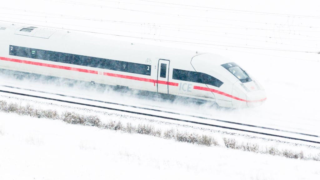 Noch Winter- oder schon Extremwetter? Die Deutsche Bahn orientiert sich hier an den Einschätzungen des DWD.